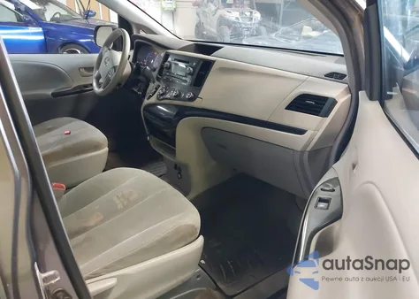 2011 Toyota Sienna Base V6 из США, поврежденный, VIN 5TDZK3DC8BS165043